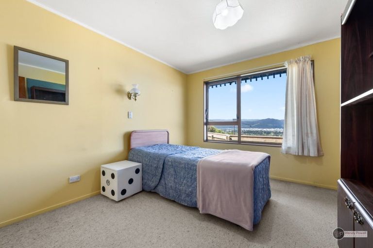 Photo of property in 11 Chestnut Grove, Maungaraki, Lower Hutt, 5010