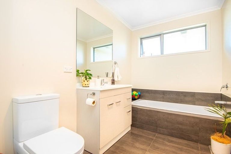 Photo of property in 127 John Burke Drive, Aotea, Porirua, 5024