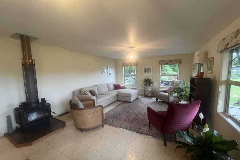 Photo of property in 243 Pheney Road, Hurford, New Plymouth, 4374