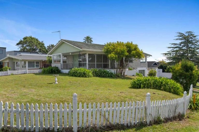 Photo of property in 5 Murvale Drive, Bucklands Beach, Auckland, 2014