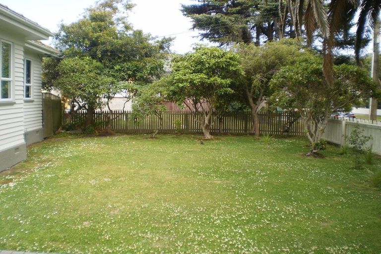 Photo of property in 43 Gordon Street, Avalon, Lower Hutt, 5011
