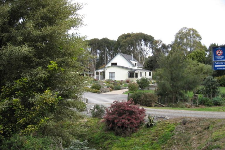 Photo of property in 114 Ratanui Road, Paraparaumu, 5032