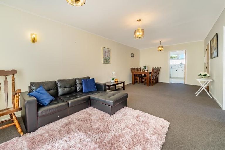 Photo of property in 33a Percy Cameron Street, Avalon, Lower Hutt, 5011