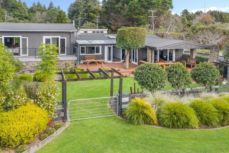 Photo of property in 12 Denton Road, Levin, 5571