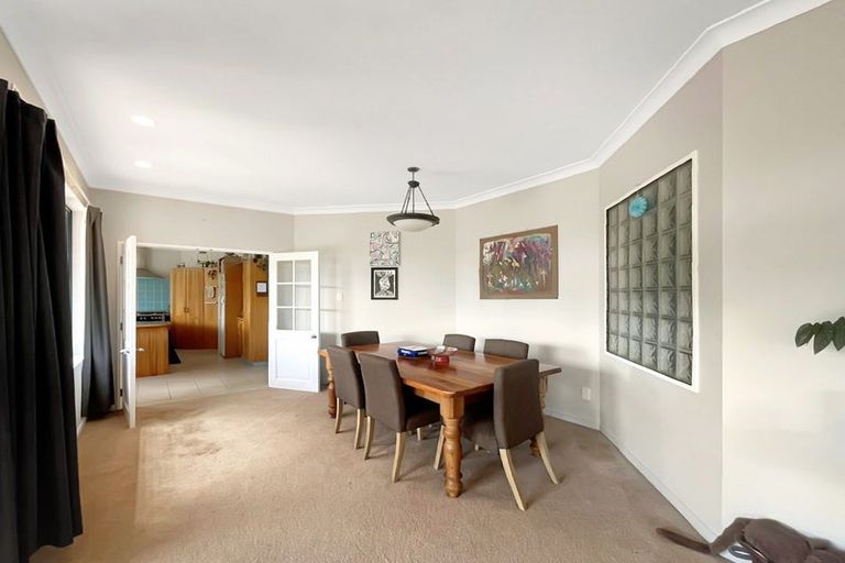 Photo of property in 6 Balmoral Drive, Terrace End, Palmerston North, 4410