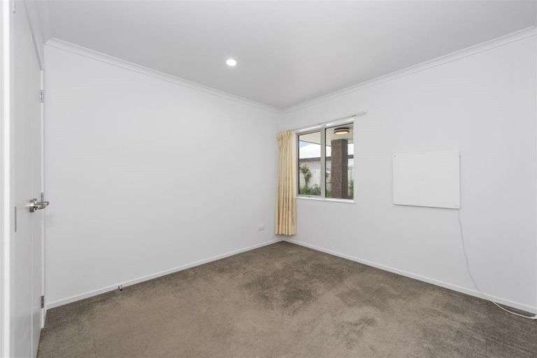 Photo of property in 210 Saint James Drive, Huntington, Hamilton, 3210