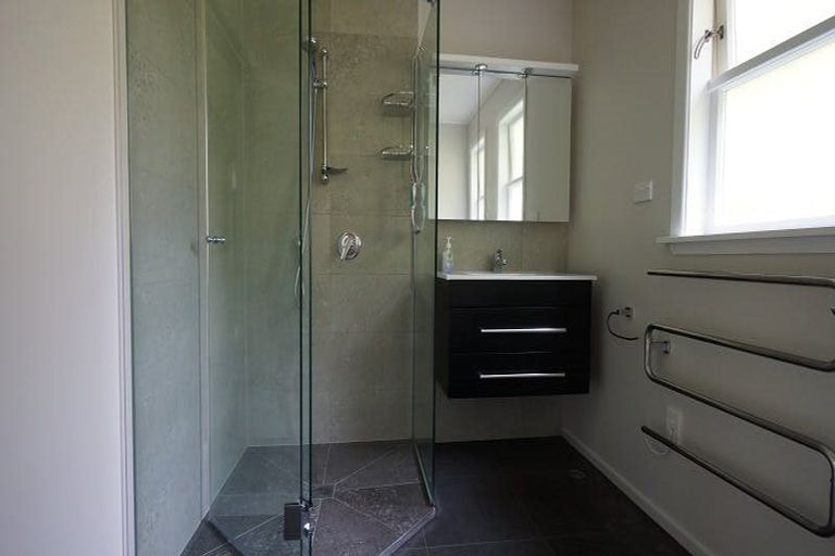 Photo of property in 110 Normandale Road, Normandale, Lower Hutt, 5010