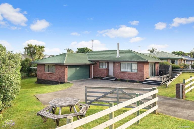 Photo of property in 34 Constable Road, Waiuku, 2123
