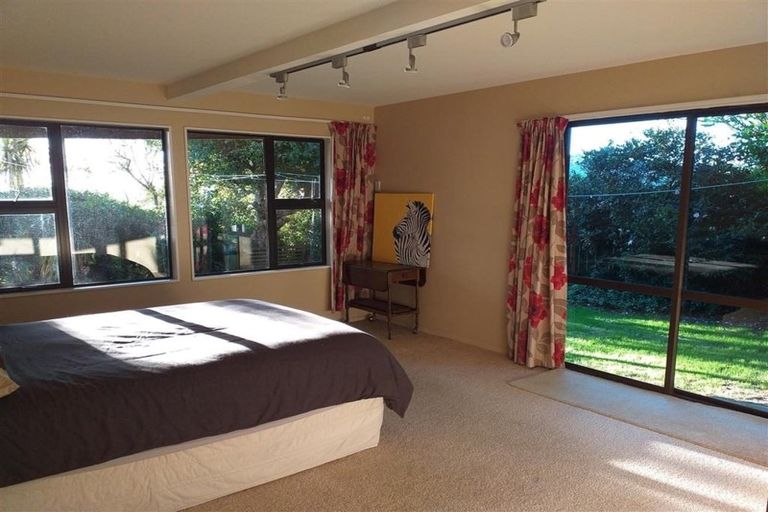 Photo of property in 38 Taupo Crescent, Plimmerton, Porirua, 5026