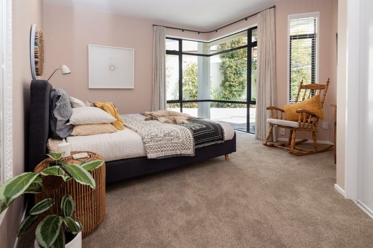 Photo of property in 9 Manor Park, Sunnyhills, Auckland, 2010