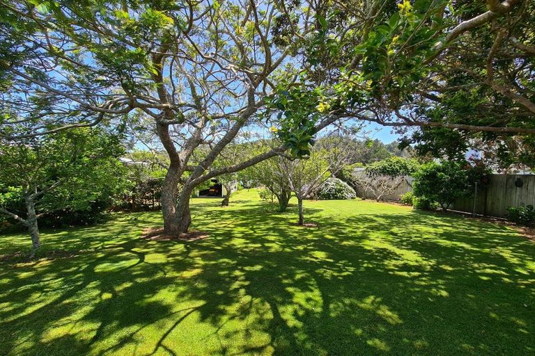 Photo of property in 68 Watt Street, Coromandel, 3506