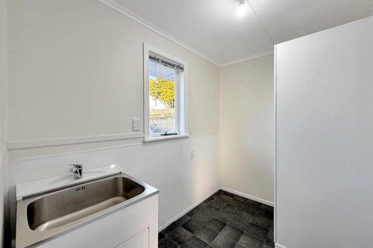 Photo of property in 30 Field Street, Aramoho, Whanganui, 4500