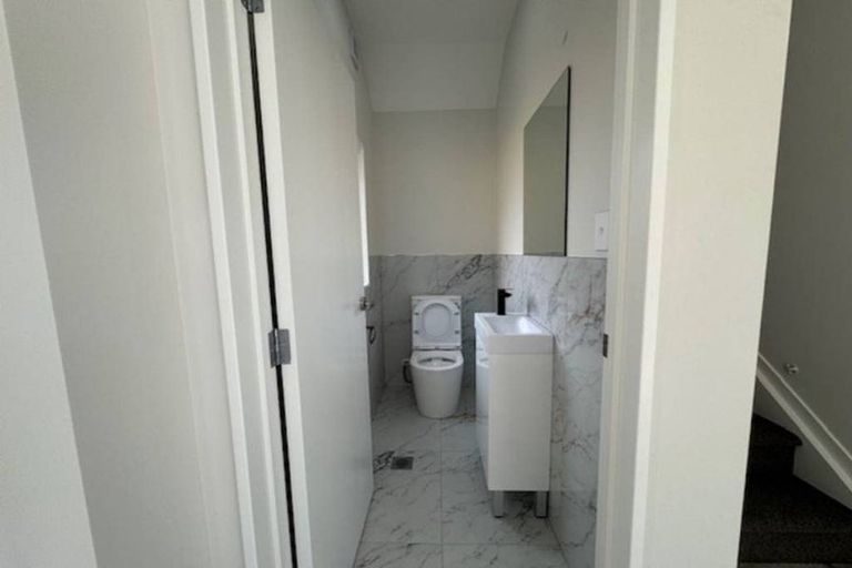 Photo of property in 18d Addington Avenue, Manurewa, Auckland, 2102