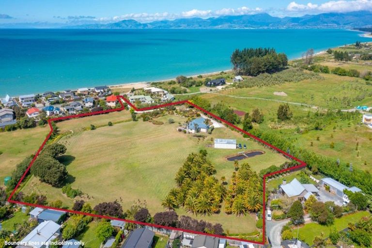 Photo of property in 32 Broadsea Avenue, Ruby Bay, Mapua, 7005