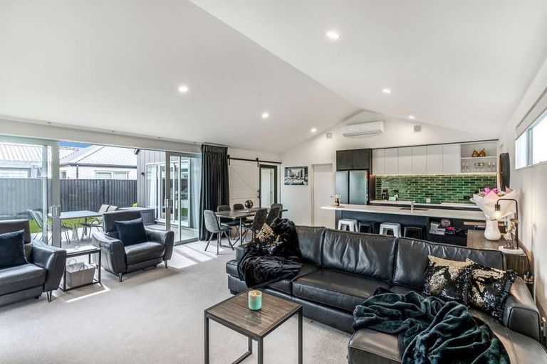 Photo of property in 8 John Raven Lane, Woodend, 7610