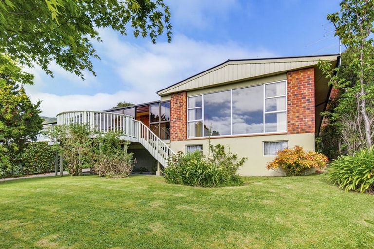 Photo of property in 107 Winara Avenue, Waikanae, 5036