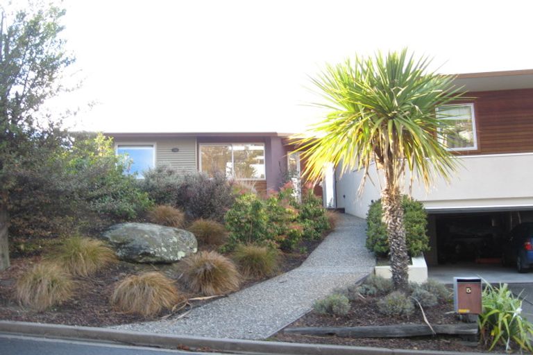 Photo of property in 5 Whitbourn Place, Fernhill, Queenstown, 9300
