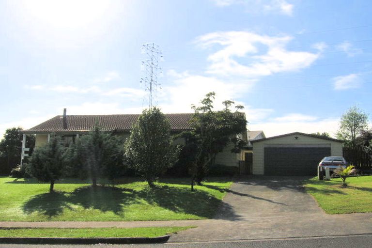 Photo of property in 1 Leven Lane, Totara Heights, Auckland, 2105