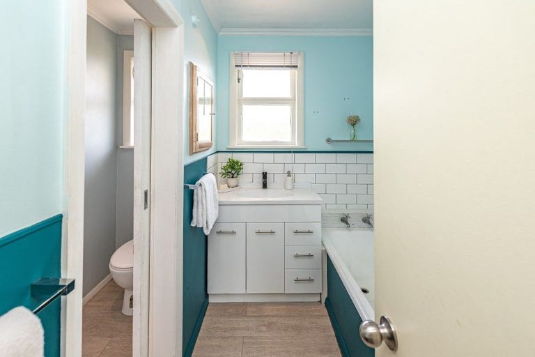 Photo of property in 64 Purnell Street, College Estate, Whanganui, 4500