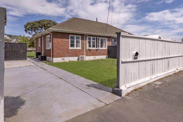 Photo of property in 92 Marshall Street, Woolston, Christchurch, 8023