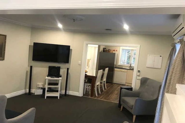 Photo of property in 2/40 Killarney Avenue, Torbay, Auckland, 0630