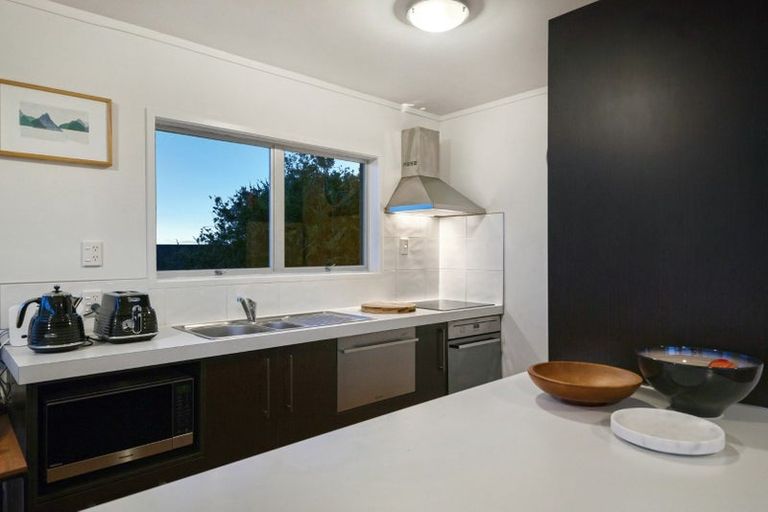 Photo of property in 1/33 Castor Bay Road, Castor Bay, Auckland, 0620