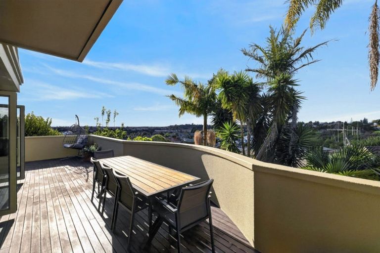 Photo of property in 30 Amberley Crescent, Bethlehem, Tauranga, 3110