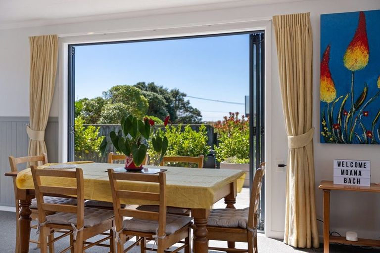 Photo of property in 17 Moana Street, Otaki Beach, Otaki, 5512