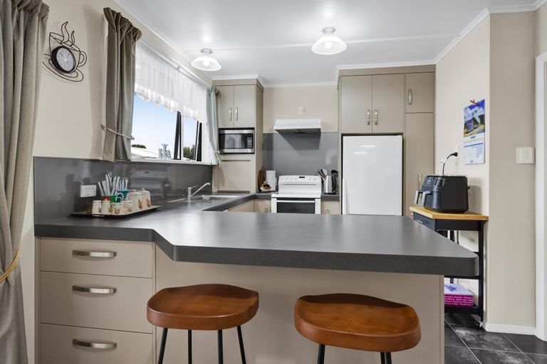 Photo of property in 240 Egmont Street, Patea, 4520