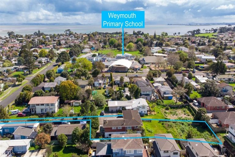 Photo of property in 24 Estuary Road, Weymouth, Auckland, 2103