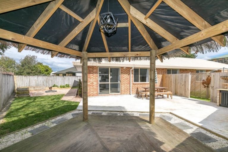 Photo of property in 28 Antrim Place, Nawton, Hamilton, 3200