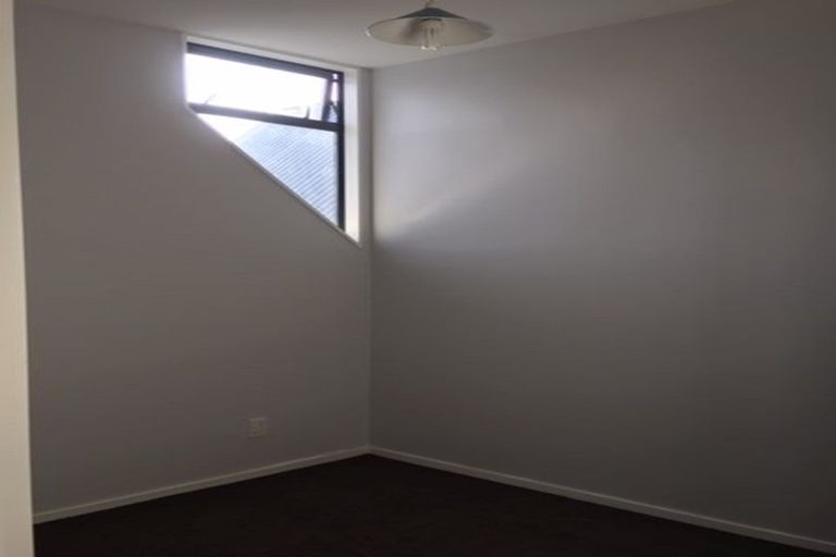 Photo of property in 2/315 Worcester Street, Linwood, Christchurch, 8011
