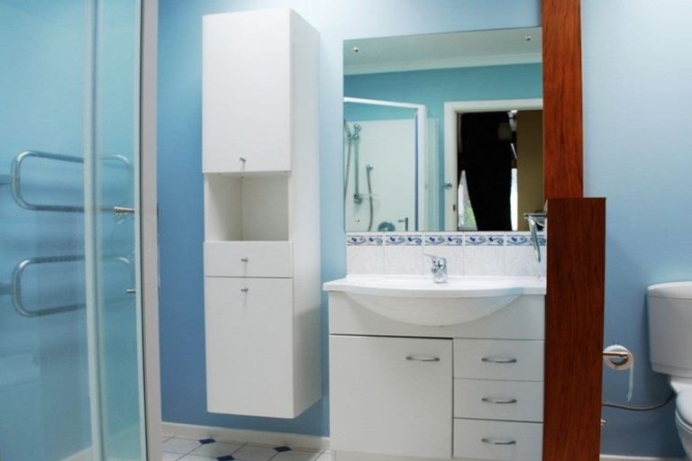 Photo of property in 11a Hursthouse Street, Vogeltown, New Plymouth, 4310