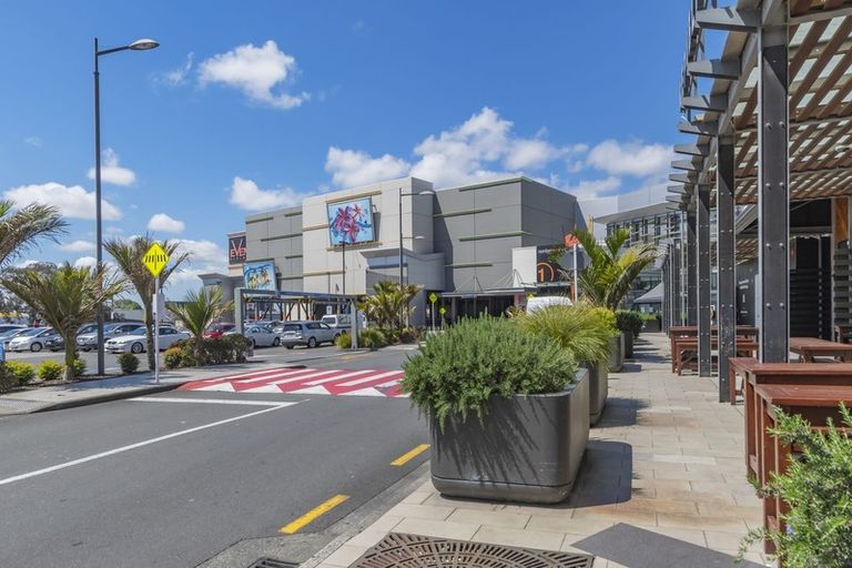 Photo of property in Proximity Apartments, 909/17 Osterley Way, Manukau, Auckland, 2104