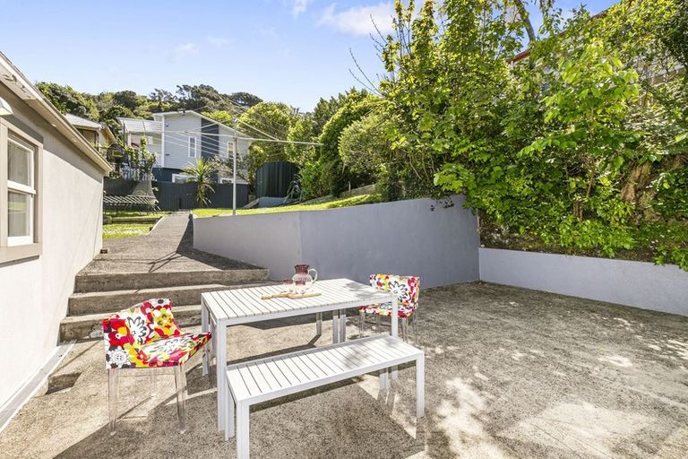 Photo of property in 244 Ohiro Road, Brooklyn, Wellington, 6021