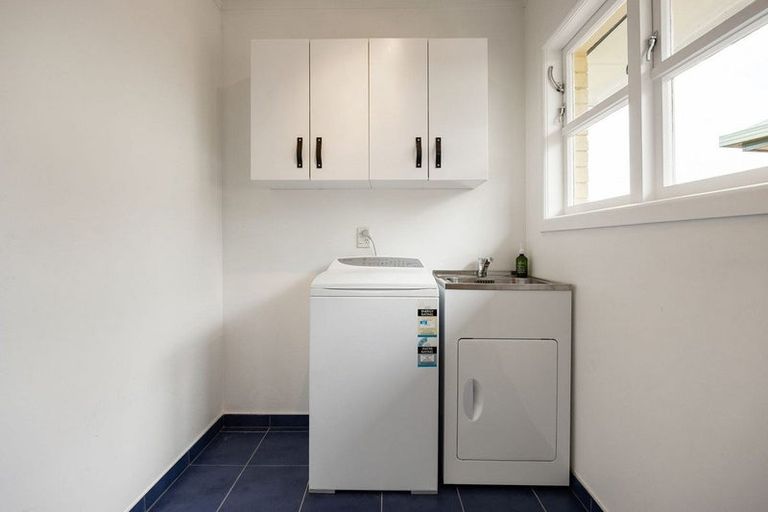 Photo of property in 36 Grey Street, Cambridge, 3434