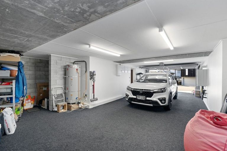 Photo of property in 3 Salmont Place, Kelburn, Wellington, 6012