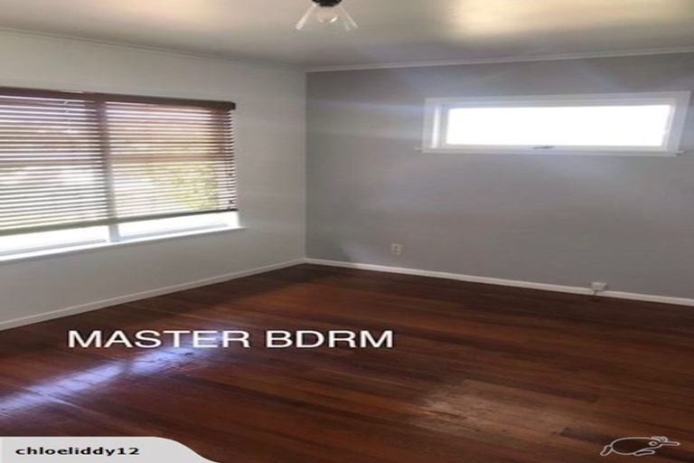 Photo of property in 26 Fordham Street, Beach Haven, Auckland, 0626