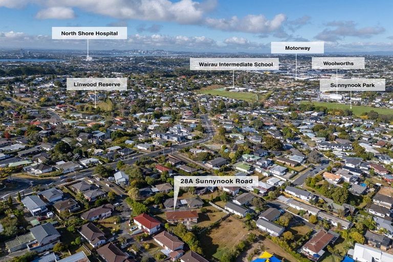 Photo of property in 28a Sunnynook Road, Sunnynook, Auckland, 0620