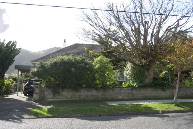 Photo of property in 21 Hay Street, Naenae, Lower Hutt, 5011