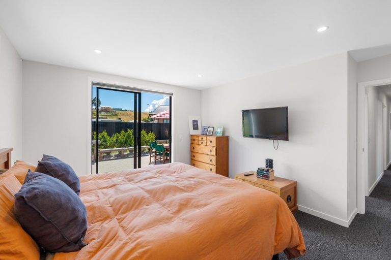 Photo of property in 4 Pennycook Place, Lake Hawea, Wanaka, 9382