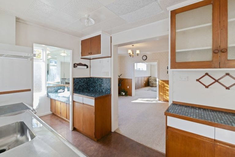 Photo of property in 50 Woodside Avenue, Northcote, Auckland, 0627