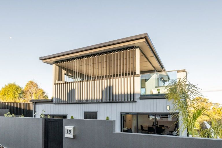 Photo of property in 19 Hospital Terrace, Hospital Hill, Napier, 4110