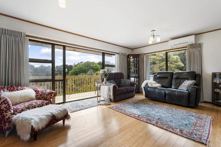 Photo of property in 2/13 Coronation Road, Hillcrest, Auckland, 0627