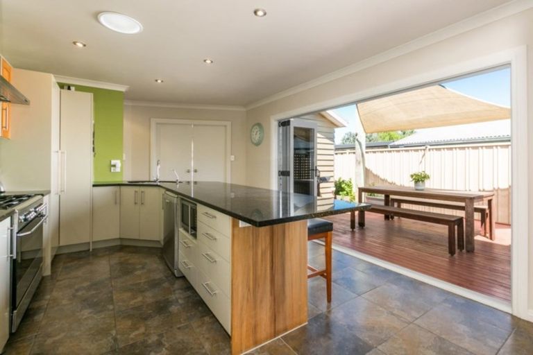 Photo of property in 101a Taradale Road, Onekawa, Napier, 4110