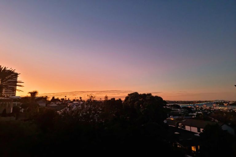Photo of property in 18 Dedwood Terrace, Saint Marys Bay, Auckland, 1011
