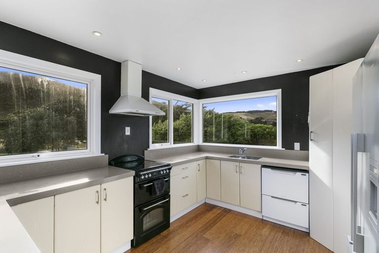 Photo of property in 1072 Makara Road, Makara Beach, Karori, 6972