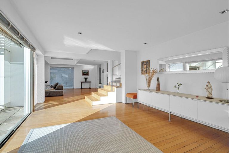 Photo of property in 97a Fendalton Road, Fendalton, Christchurch, 8014