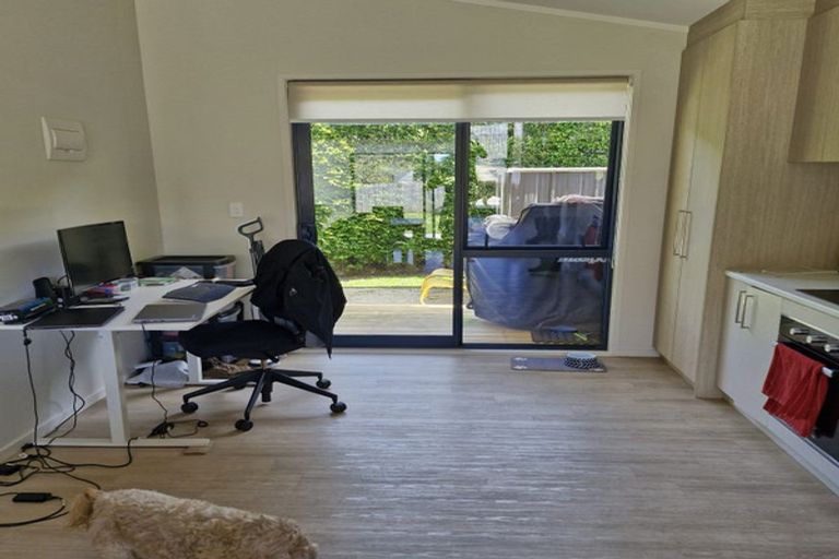 Photo of property in 7 Kapuka Road, Mangere Bridge, Auckland, 2022