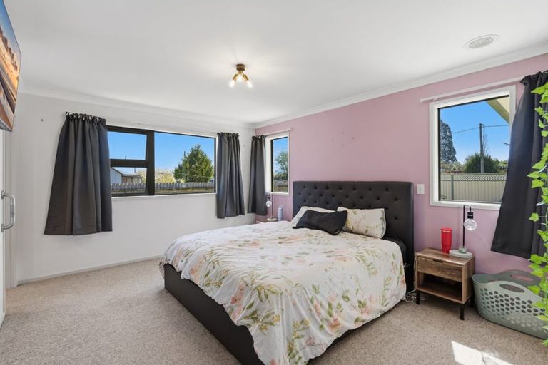 Photo of property in 16 Maria Street, Lumsden, 9730
